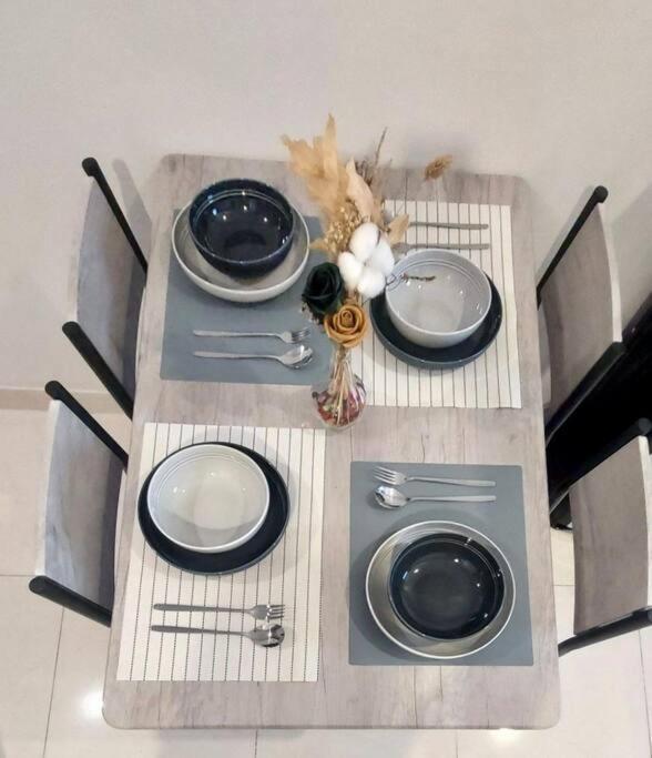 2 Bed Room Apartment In West Cakarta Dış mekan fotoğraf